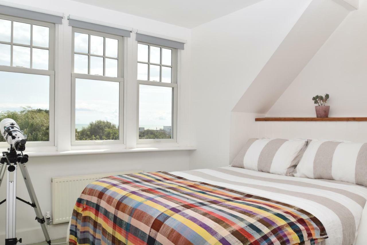 Coastguard's Holiday home Pett